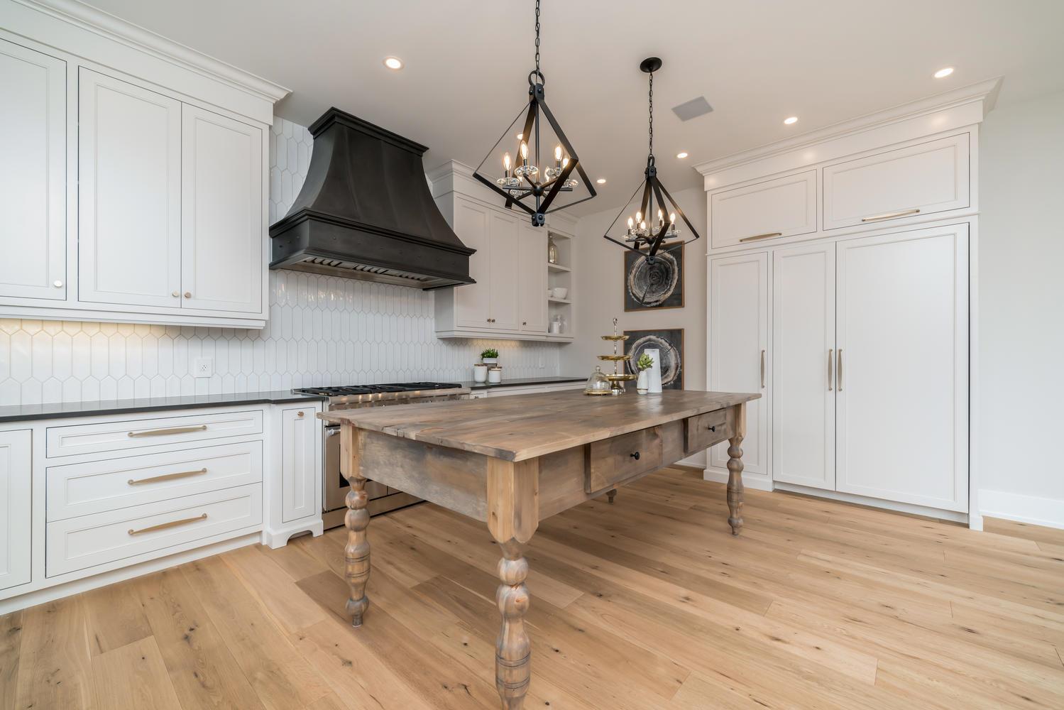 212 Forest Creek Dr Kitchener-large-026-44-Kitchen-1500x1000-72dpi.jpg